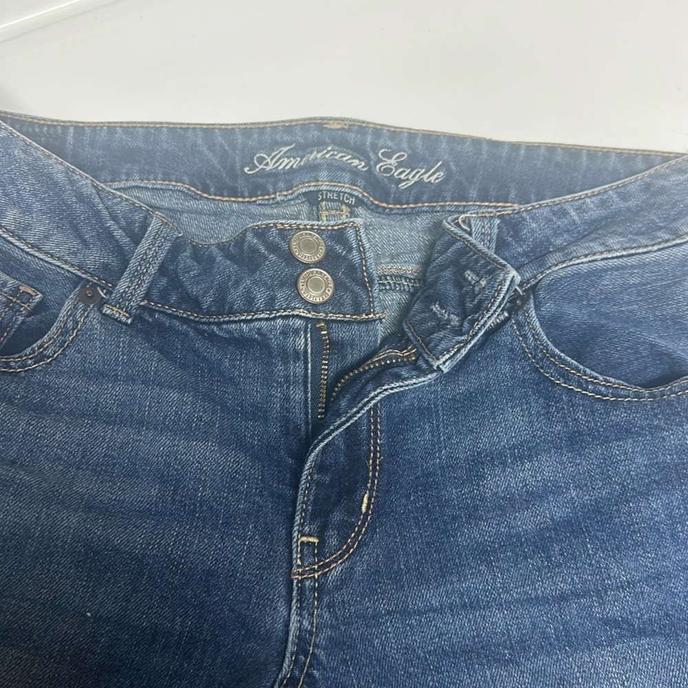 American Eagle stretch ankle jeans. Size 12.
